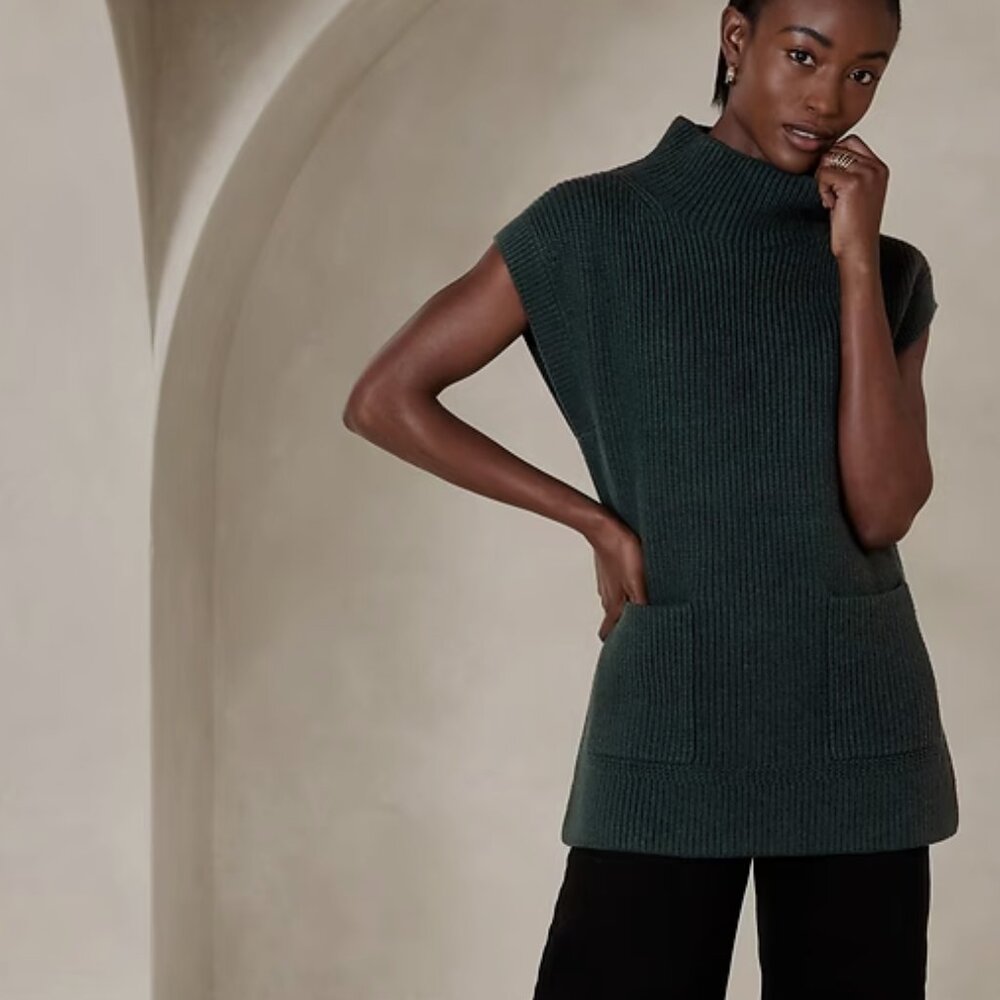 NWT  Banana Republic Turtleneck Tunic XS Dark Juniper